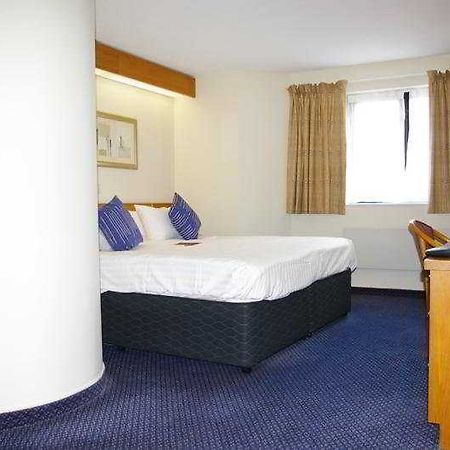 Ramada Nottingham . Exterior photo